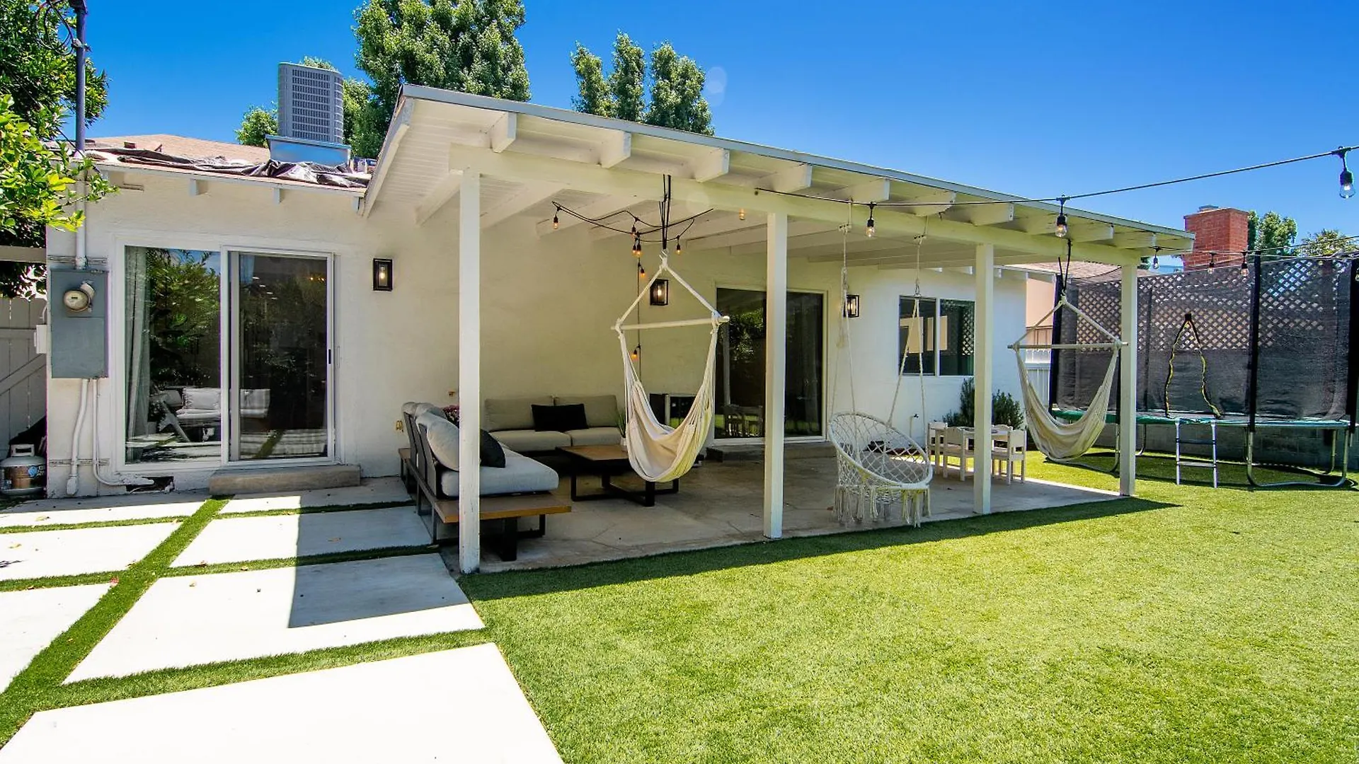 Spacious Family Villa With Large Backyard Los Angeles ABD